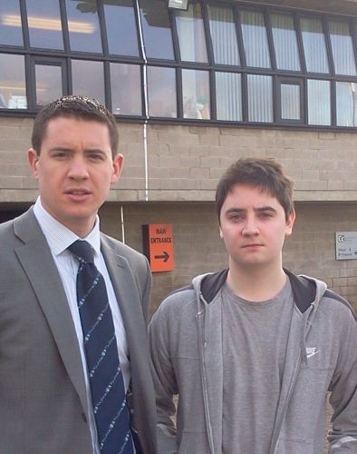 Mark meets with local student Steven Leckie to discuss unacceptable cuts to the college sector by the Scottish Government